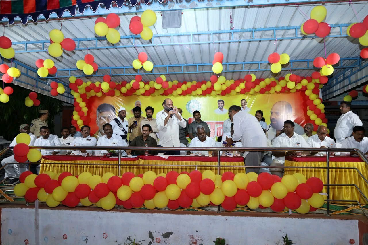 రూ.1.07 కోట్ల సీసీ రోడ్ల ప్రారంభం..!