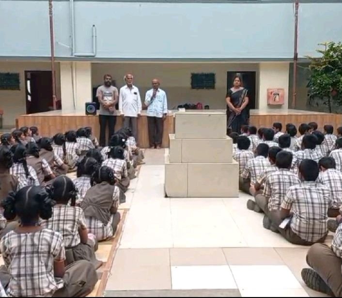 పుస్తక జ్ఞానంతో పాటు జీవిత జ్ఞానాన్ని కూడా అందిద్దాం🙏🏻