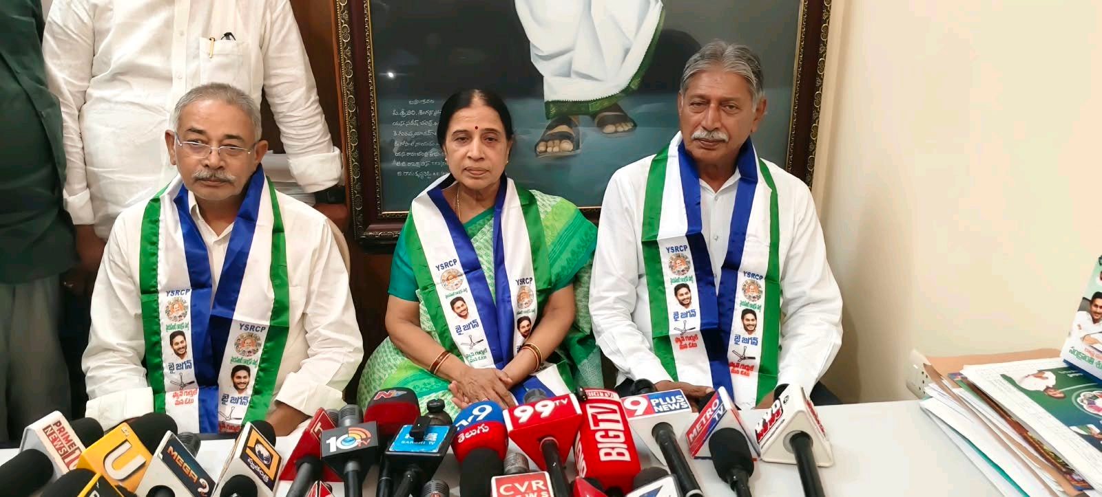 పులివెందుల మున్సిపల్ చైర్మన్  వైసీపీ అభ్యర్థి