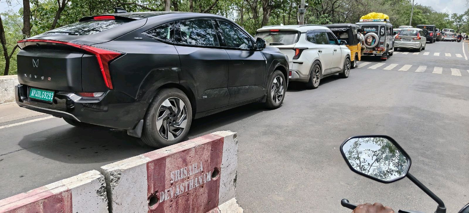 శ్రీశైల క్షేత్రంలో ట్రాఫిక్ జామ్