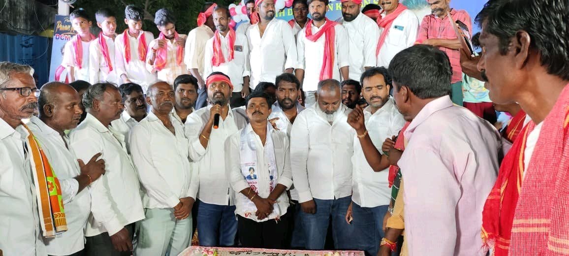 కొత్తచెరువులో పవన్ కళ్యాణ్ జన్మదినోత్సవ వేడుకలు