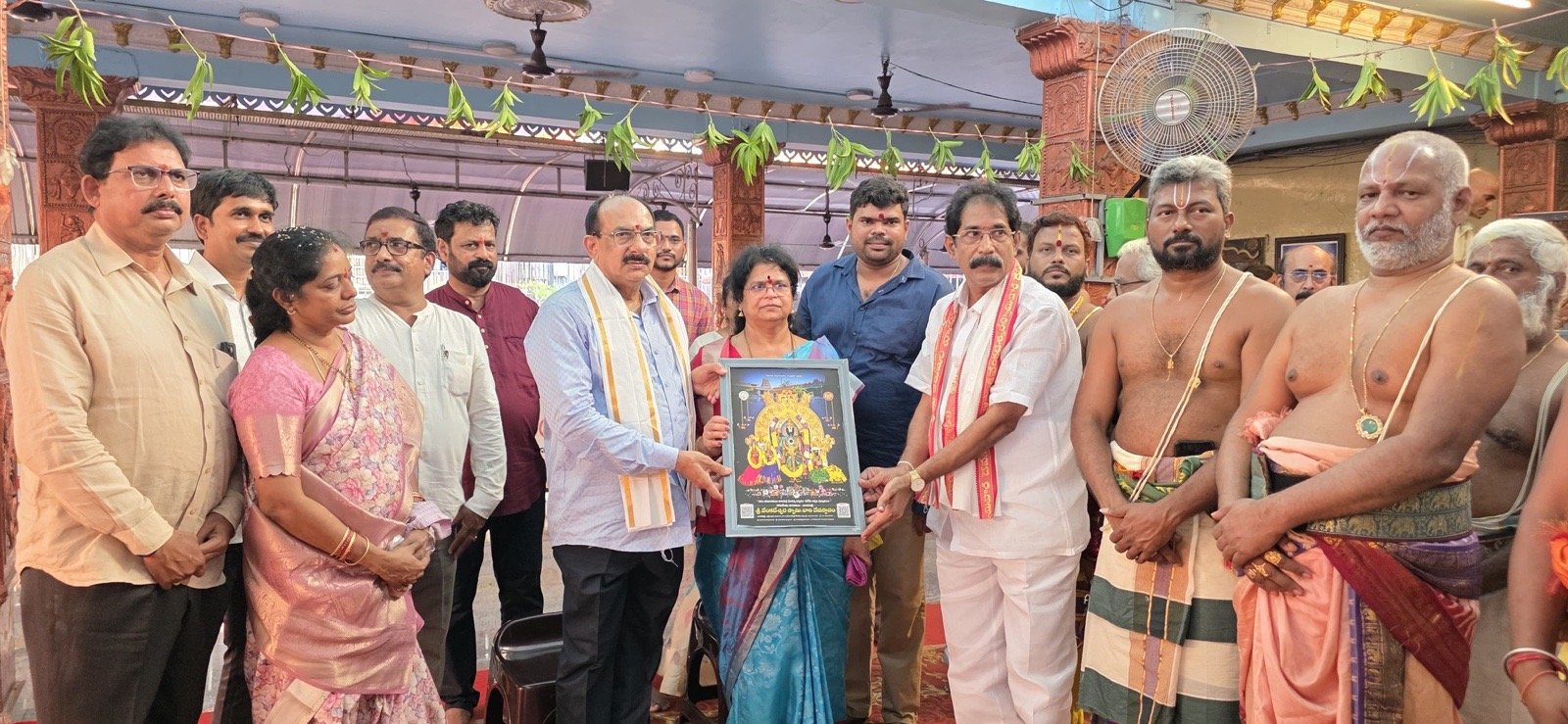 వాడపల్లి వేంకటేశ్వర స్వామి సేవలో పాట్నా హైకోర్టు జడ్జ్