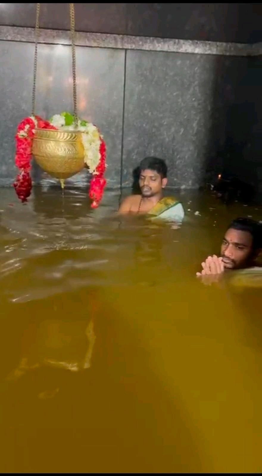 సురభి సిద్దేశ్వర స్వామి దేవస్థానం నందు  వరునయాగం