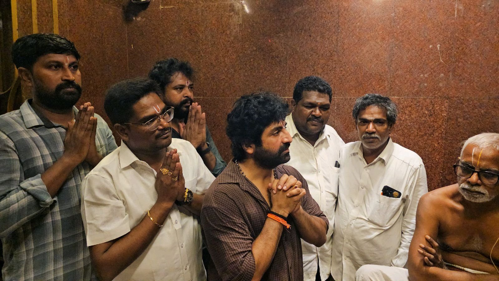 కోనసీమ తిరుమల లో ప్రముఖ కొరియోగ్రాఫర్ శేఖర్ మాస్టర్