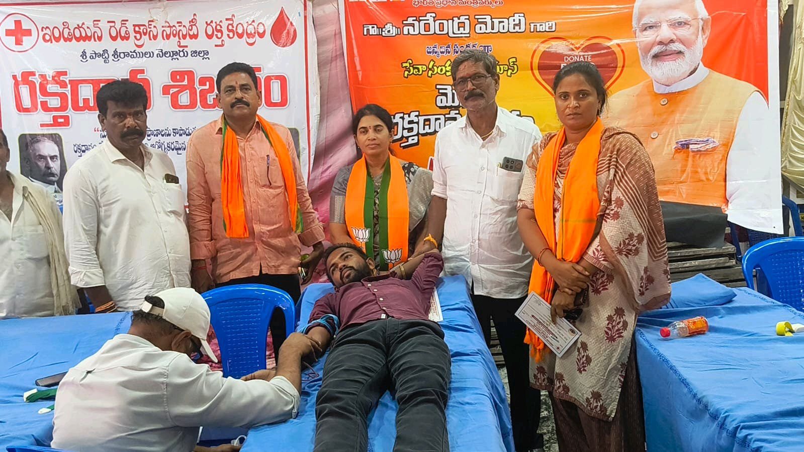 మోదీ జన్మదినం సందర్భంగా మెగా రక్తదాన శిబిరం