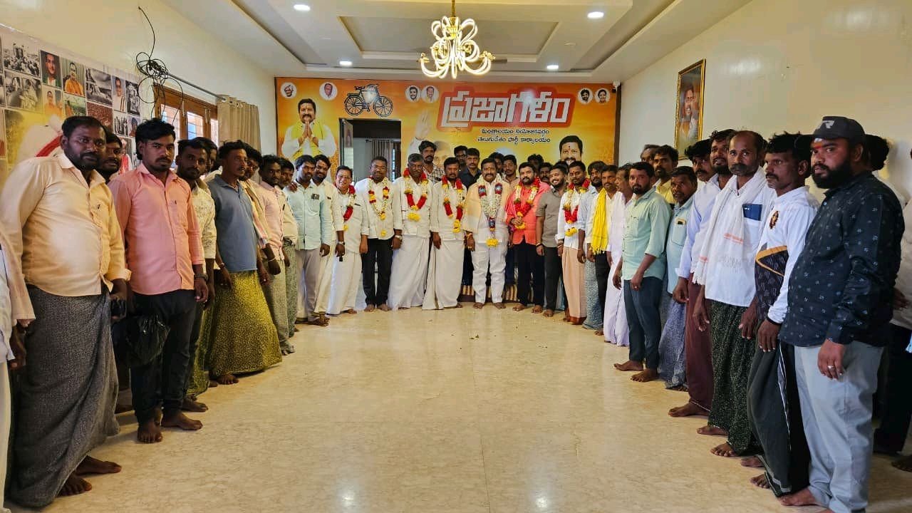 టీడీపీలో ముగిసిన వర్గపోరు: ఇన్చార్జికి పెరిగిన బలం