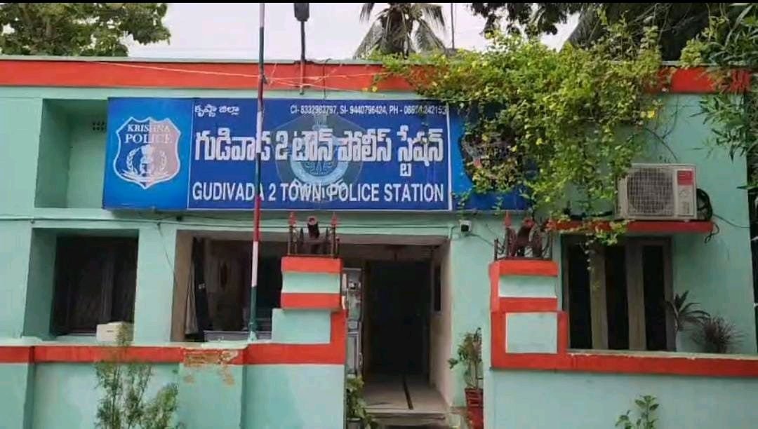 దొంగతనం కేసులో నిందితుడికి ఏడాది జైలు శిక్ష
