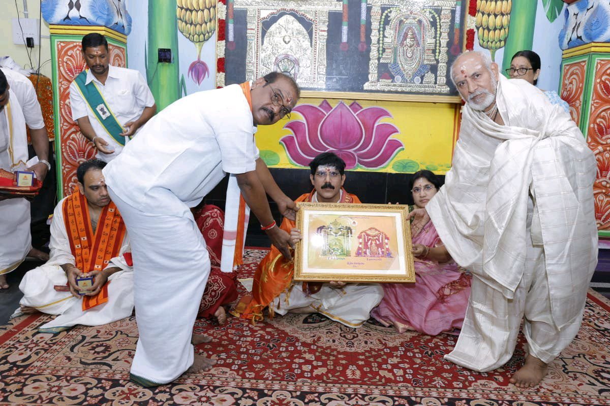 మల్లన్నను దర్శించుకున్న తెలంగాణ రాష్ట్ర న్యాయమూర్తి
