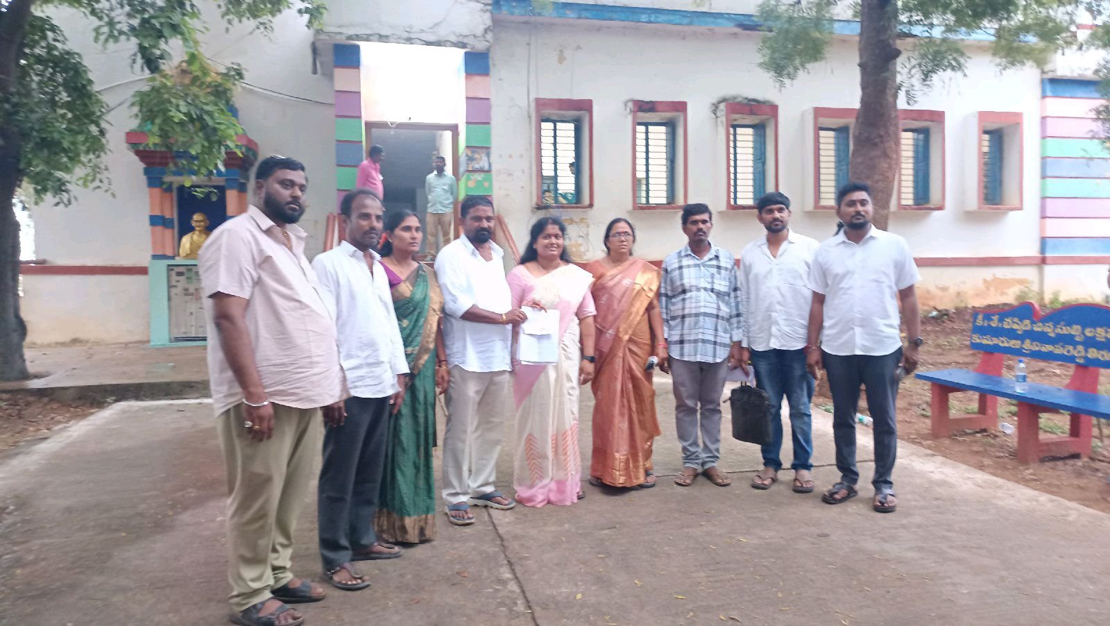 సీతారామపురంలో రెండో రోజు నామినేషన్ల దాఖలు
