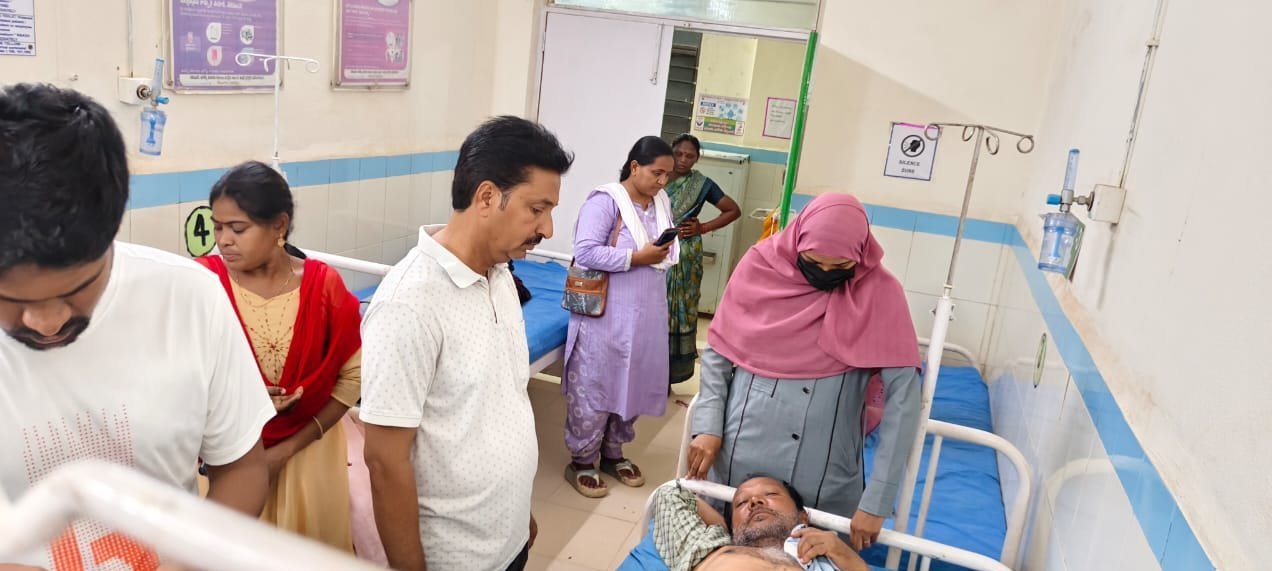 బాధితులకు మెరుగైన వైద్యం అందించాలి: జూపల్లి ప్రమోద్
