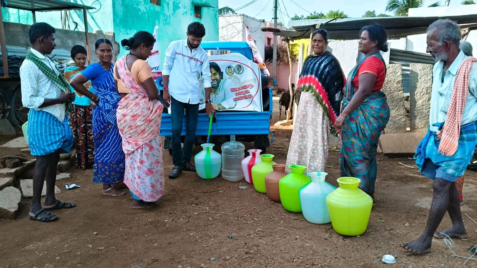 తనకల్లు మండలం బాలసముద్రం గ్రామం నందు మినరల్ వాటర్ పంపిణి!