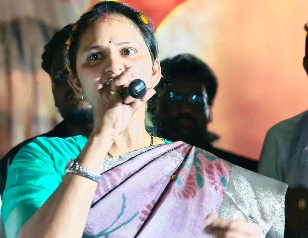 చుండూరులో రంగా గారి విగ్రహావిష్కరణలో పాల్గొన్న ఆశా కిరణ్