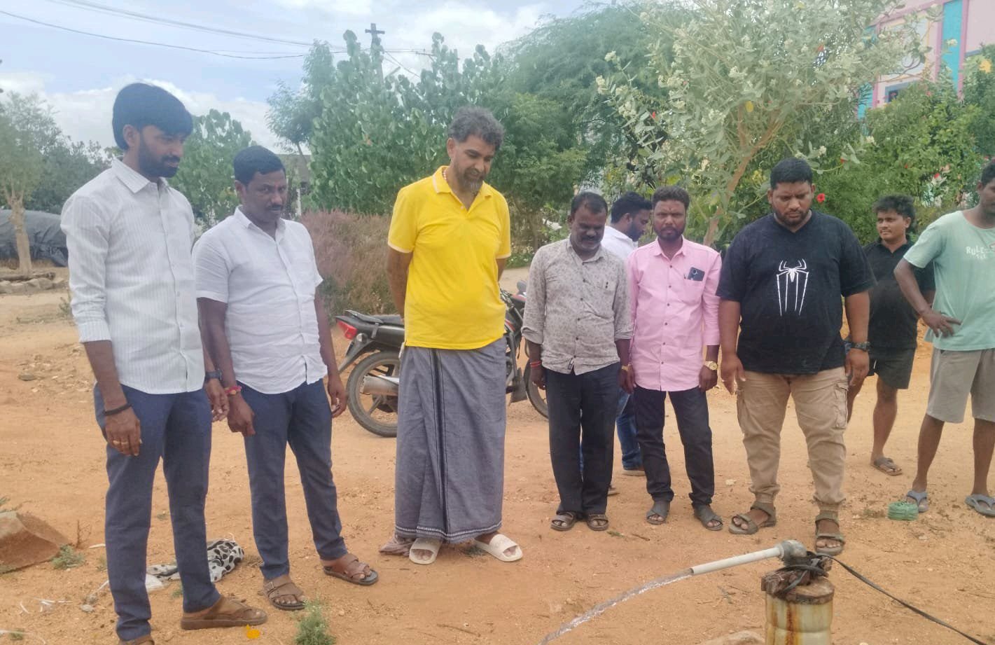 నీటి సమస్యను పరిష్కరించిన మండల అధ్యక్షులు